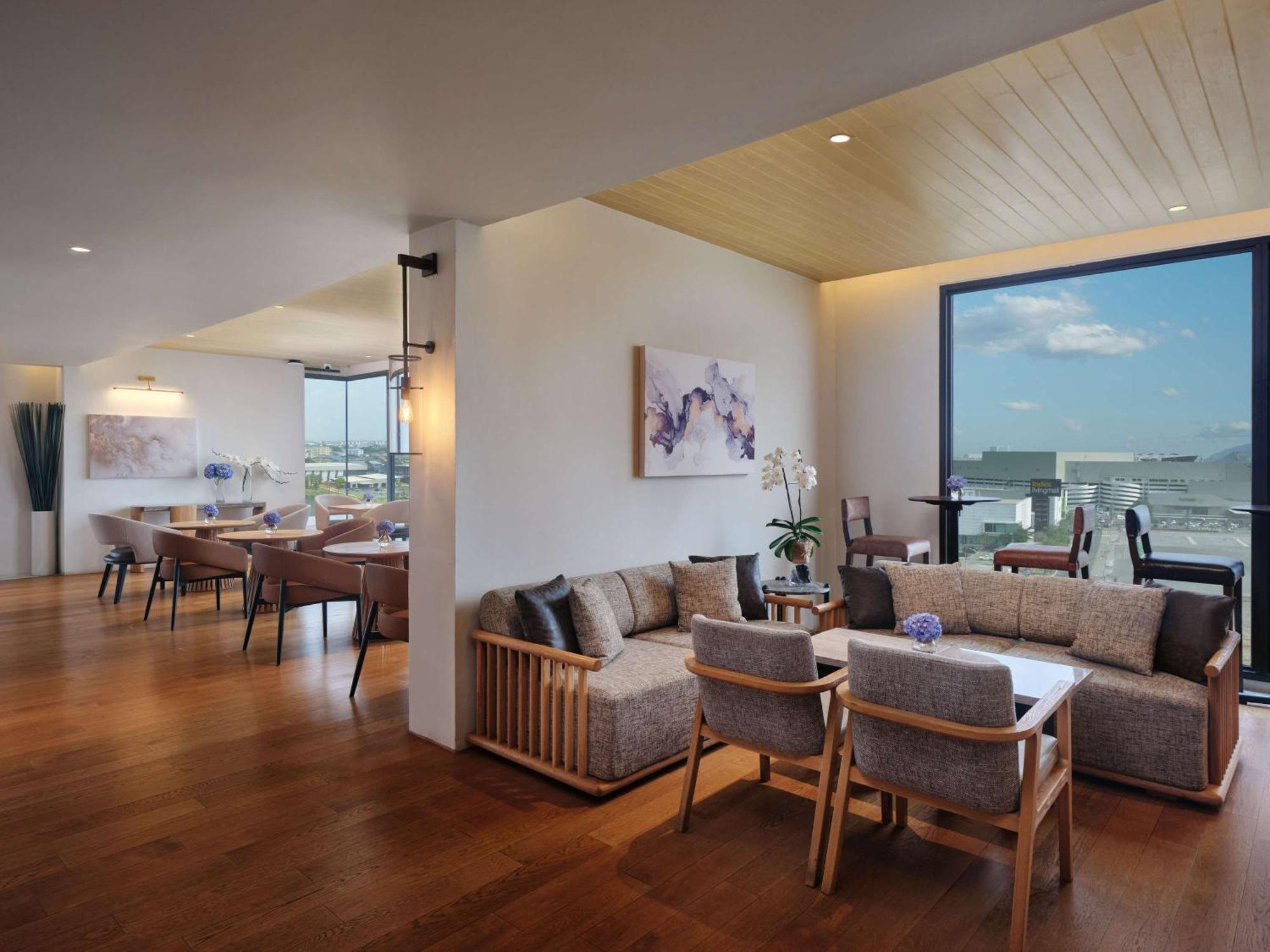 Novotel Bangkok Future Park Rangsit 4*