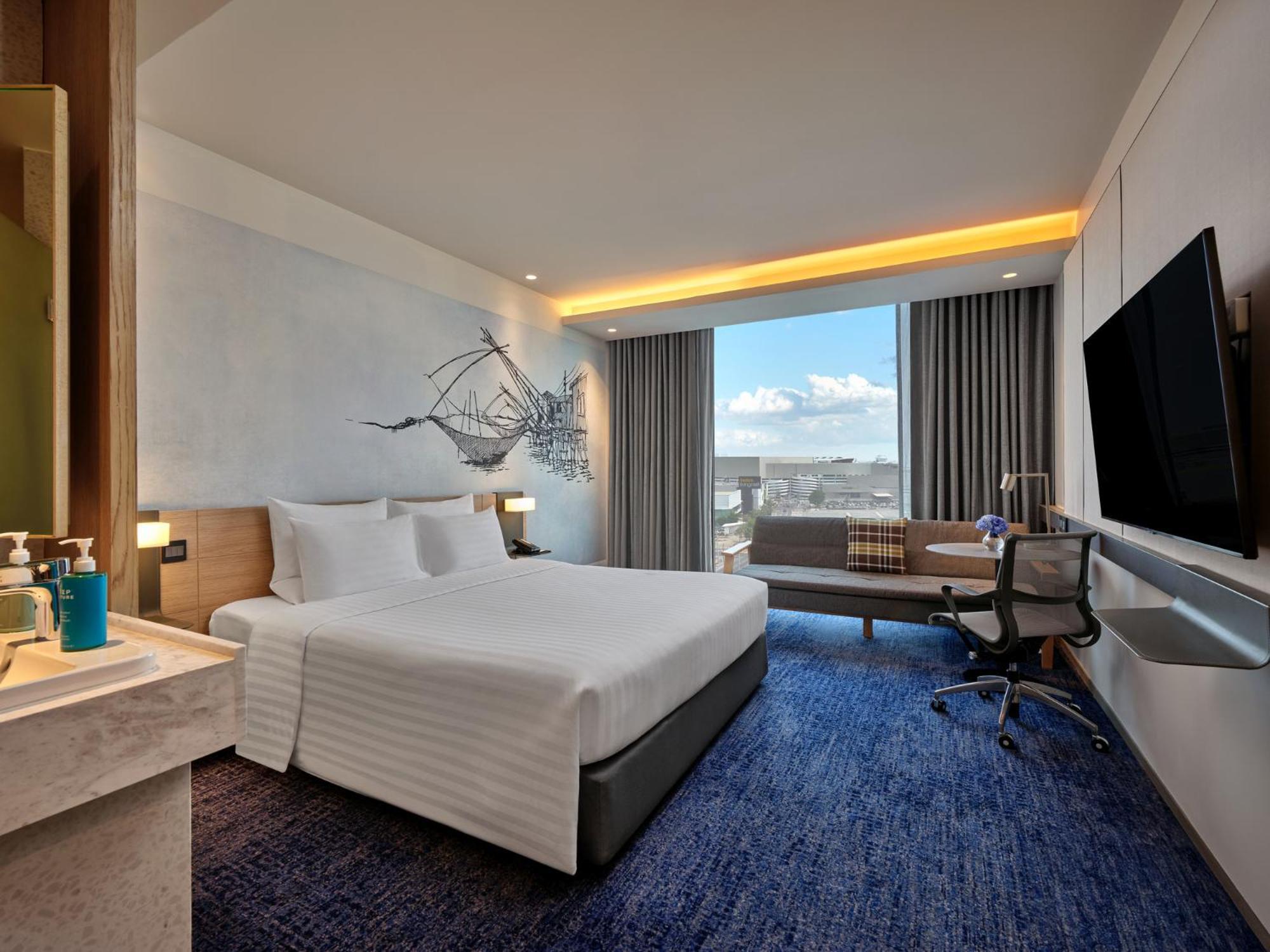 Novotel Bangkok Future Park Rangsit Hotel