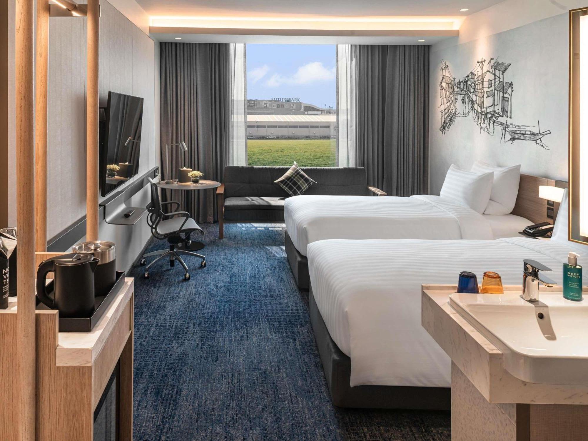 Novotel Bangkok Future Park Rangsit 4*